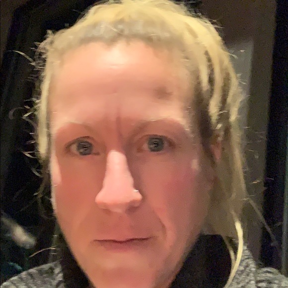 Meet your Posher, Rosalyn - Picture 1 of 1